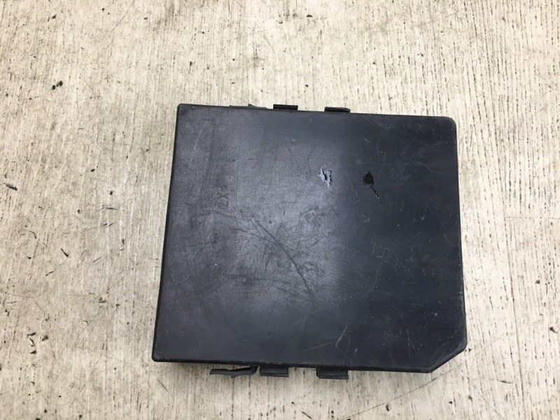 Блок предохранителей моторный отсек NISSAN NV200 USA 13- M20XUS 2.0 MR20DE