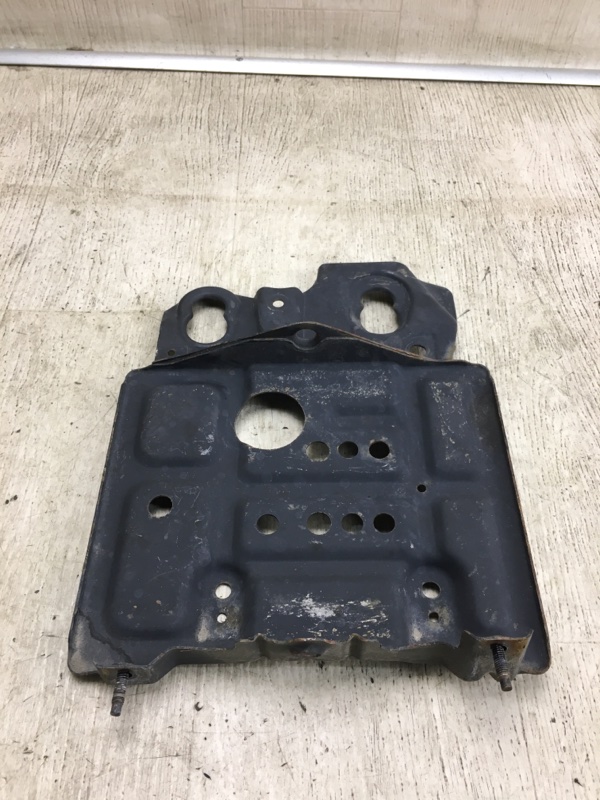 Полка аккумулятора NV200 USA 13- 2020 M20XUS 2.0 MR20DE