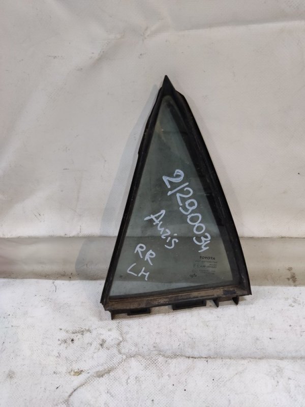 Стекло двери глухое заднее левое TOYOTA AURIS 06-12 68124-02170 Б/У