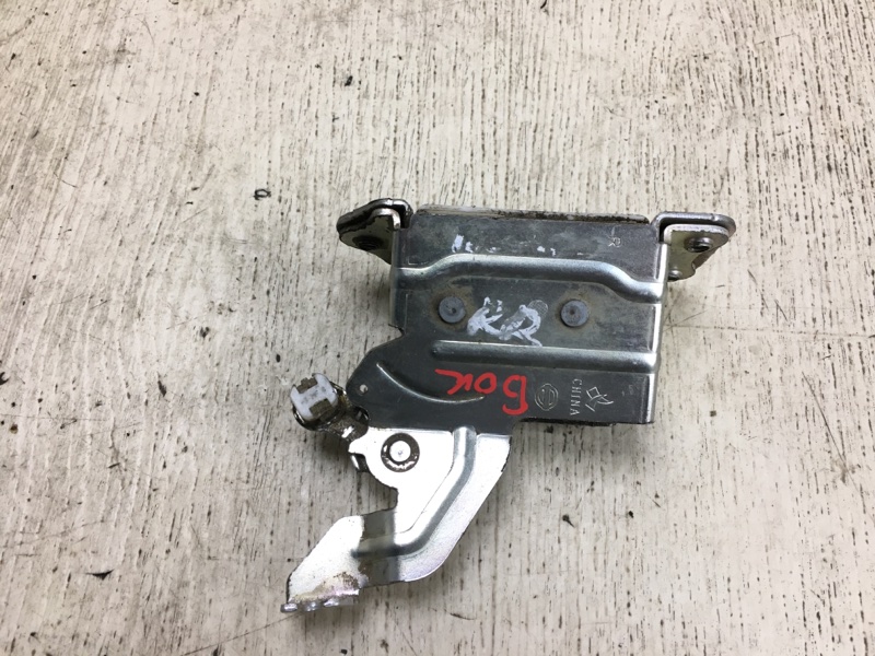 Замок двери боковой задний правый NV200 USA 13- 2020 M20XUS 2.0 MR20DE