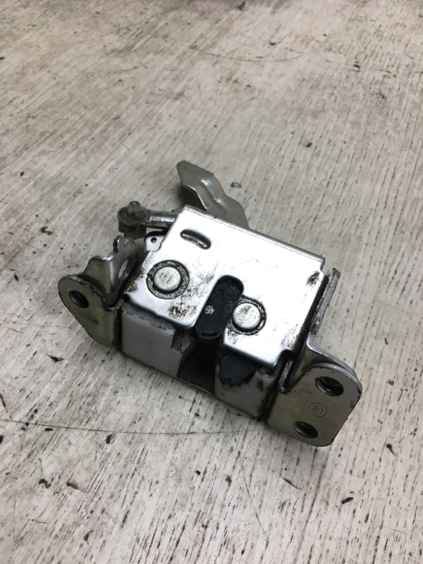 Замок двери боковой задний правый NV200 USA 13- 2020 M20XUS 2.0 MR20DE