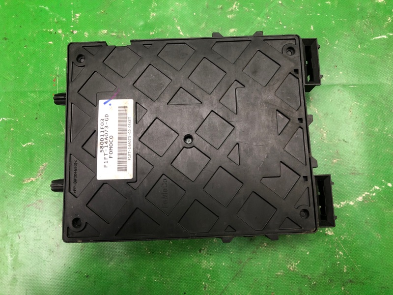 Блок предохранителей салон FORD FOCUS 10-18 CB8 2.0 XQDA