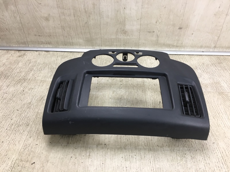 Накладка торпедо под магнитолу NV200 USA 13- 2020 M20XUS 2.0 MR20DE