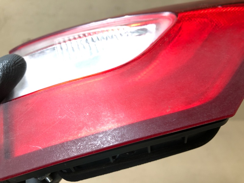 Фонарь внутренний задний левый FUSION 14- 2014 Седан 2.5