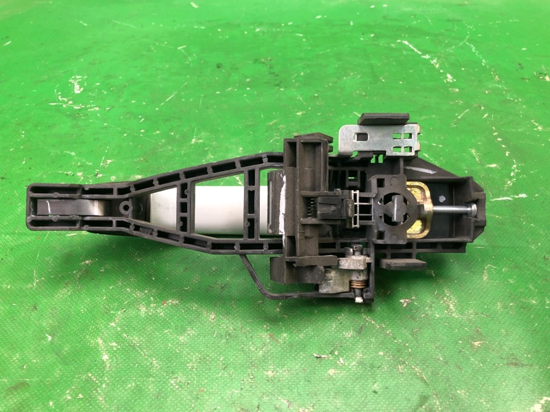 Ручка двери наружная передняя правая FOCUS 10-18 2015 CB8 2.0 XQDA