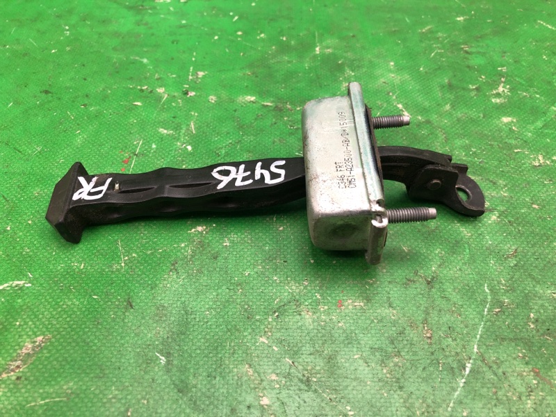 Ограничитель двери передний правый FORD FOCUS 10-18 CB8 2.0 XQDA