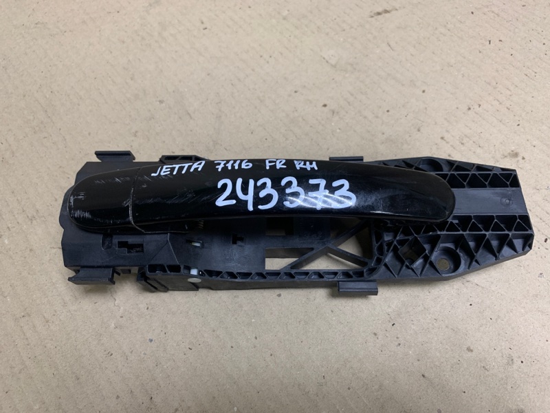 Ручка двери наружная передняя правая VOLKSWAGEN JETTA USA 10-17 2011 CBTA 2.5L 1K5 837 205 Б/У