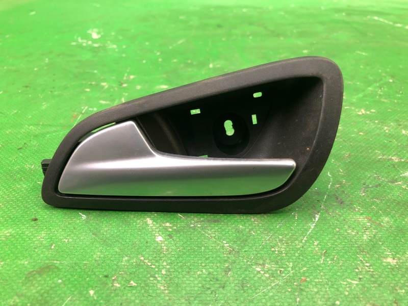 Ручка двери внутренняя задняя левая FORD FOCUS 10-18 2015 CB8 2.0 XQDA CV6Z-5422601-DA Б/У