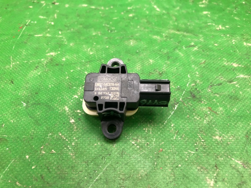 Запчасть датчик удара FORD FOCUS 10-18 2015 CB8 2.0 XQDA CP9Z-14B345-A Б/У Датчик удара FORD FOCUS 10-18 2015 CB8 2.0 XQDA CP9Z-14B345-A Б/У