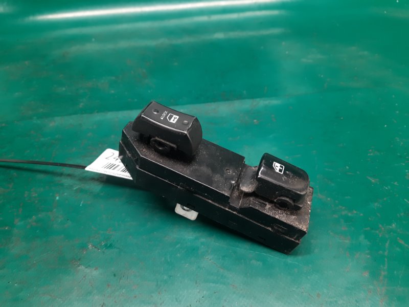 Кнопка стеклоподъемника передняя правая ELANTRA HD 06-11 2008 Седан 2.0 G4GC