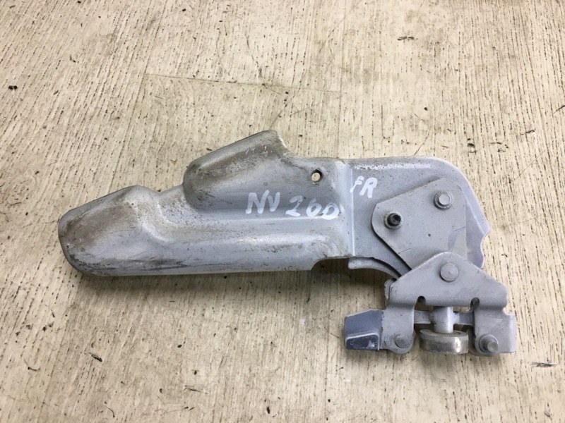 Запчасть ролик сдвижной двери нижний правый NISSAN NV200 USA 13- 2020 M20XUS 2.0 MR20DE 82420-JX00B Б/У Ролик сдвижной двери нижний правый NISSAN NV200 USA 13- 2020 M20XUS 2.0 MR20DE 82420-JX00B Б/У