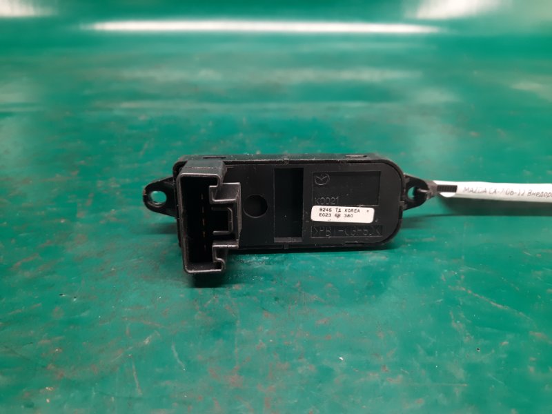 Кнопка стеклоподъемника задняя правая CX-7 06-12 2009 Внедорожник 2.5 L5 Кнопка стеклоподъемника задняя правая CX-7 06-12 2009 Внедорожник 2.5 L5