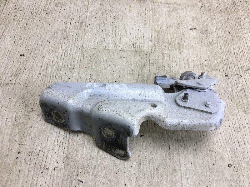 Запчасть ролик сдвижной двери нижний левый NISSAN NV200 USA 13- 2020 M20XUS 2.0 MR20DE 82421-JX00B Б/У Ролик сдвижной двери нижний левый NISSAN NV200 USA 13- 2020 M20XUS 2.0 MR20DE 82421-JX00B Б/У