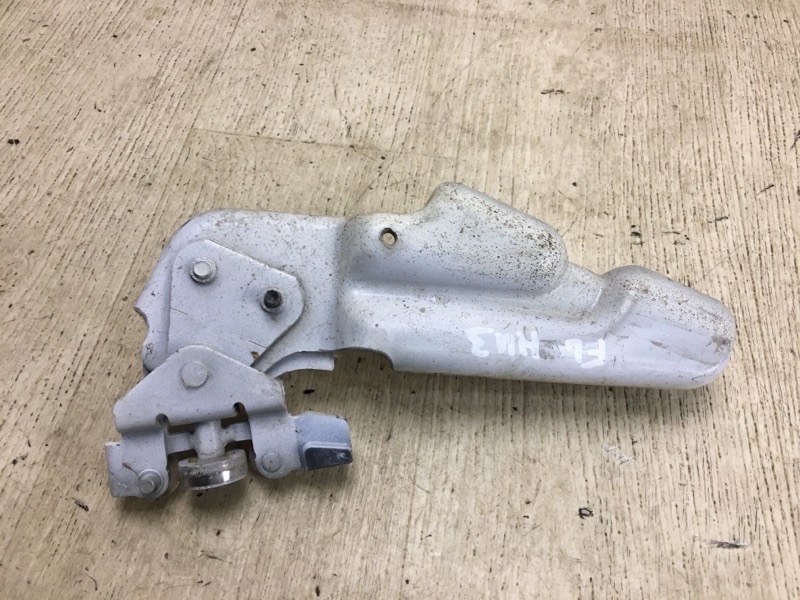 Ролик сдвижной двери нижний левый NV200 USA 13- 2020 M20XUS 2.0 MR20DE Ролик сдвижной двери нижний левый NV200 USA 13- 2020 M20XUS 2.0 MR20DE