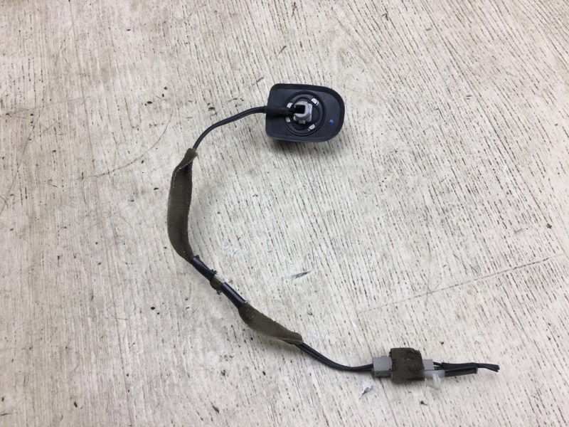 Антенна NISSAN NV200 USA 13- M20XUS 2.0 MR20DE