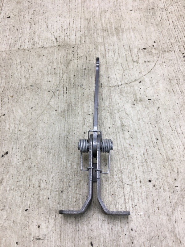 Ограничитель двери задний левый NISSAN NV200 USA 13- M20XUS 2.0 MR20DE