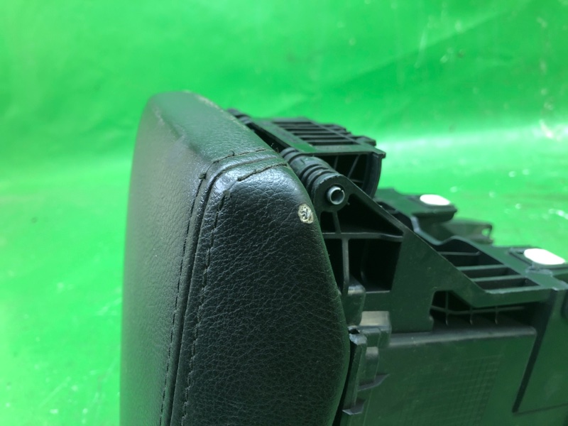 Подлокотник FOCUS 10-18 2015 CB8 2.0 XQDA