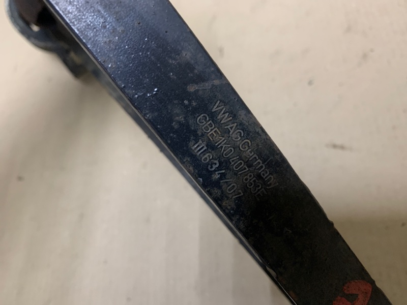 Рычаг передней подвески нижний левый JETTA 05-10 2007 Седан 2.5