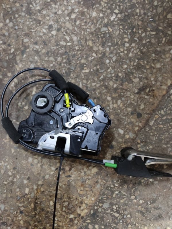 Запчасть замок двери передний левый TOYOTA CAMRY 40 06-11 6904006180 Б/У Замок двери передний левый TOYOTA CAMRY 40 06-11 6904006180 Б/У