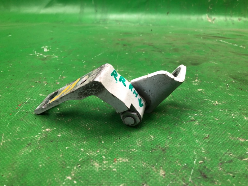 Петля двери нижняя задняя правая FOCUS 10-18 2015 CB8 2.0 XQDA