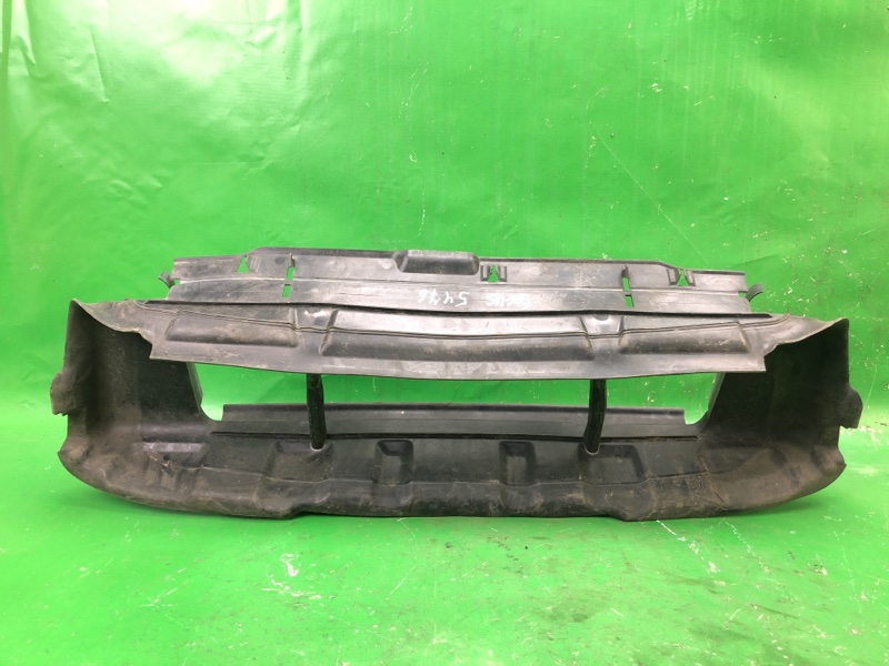 Дефлектор радиатора FORD FOCUS 10-18 2015 CB8 2.0 XQDA F1EZ-8327-A Б/У