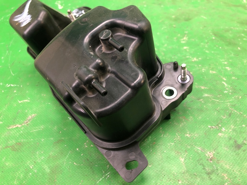 Клапан воздушный RAV4 13-19 2017 ZSA42 2.0 3ZRFE