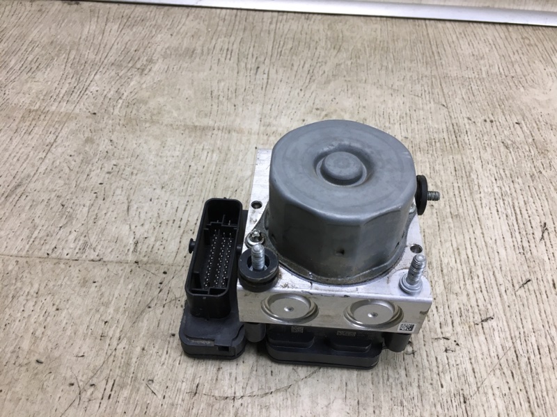 Блок ABS NISSAN NV200 USA 13- 2020 M20XUS 2.0 MR20DE 47660-9SF1A Б/У