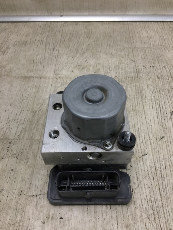 Блок ABS NV200 USA 13- 2020 M20XUS 2.0 MR20DE