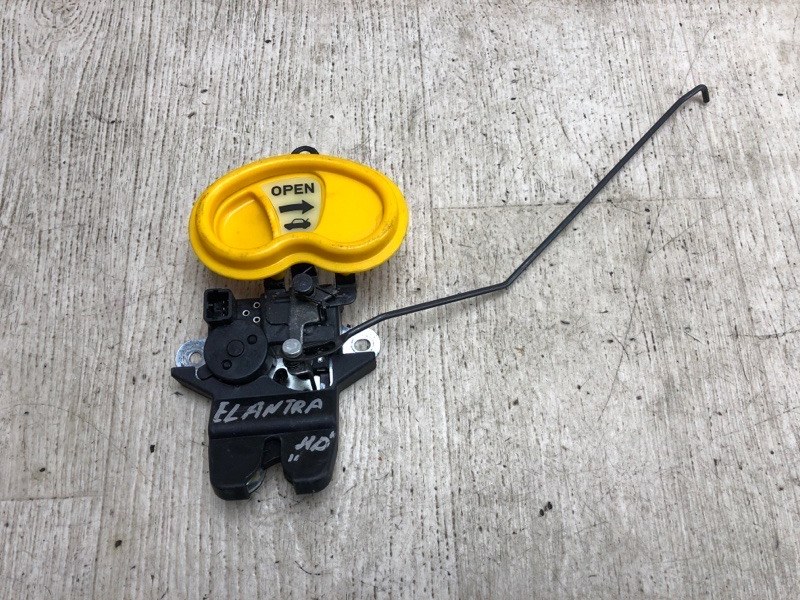 Замок крышки багажника HYUNDAI ELANTRA HD 06-11 2009 HD 2.0 G4GC 81230-2H020 Б/У