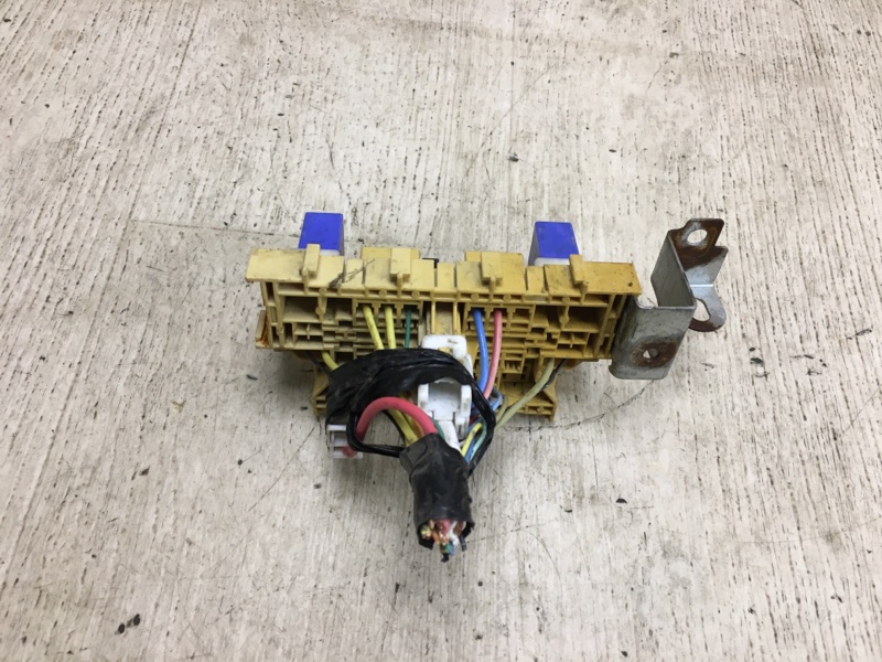 Блок предохранителей салон NV200 USA 13- 2020 M20XUS 2.0 MR20DE Блок предохранителей салон NV200 USA 13- 2020 M20XUS 2.0 MR20DE