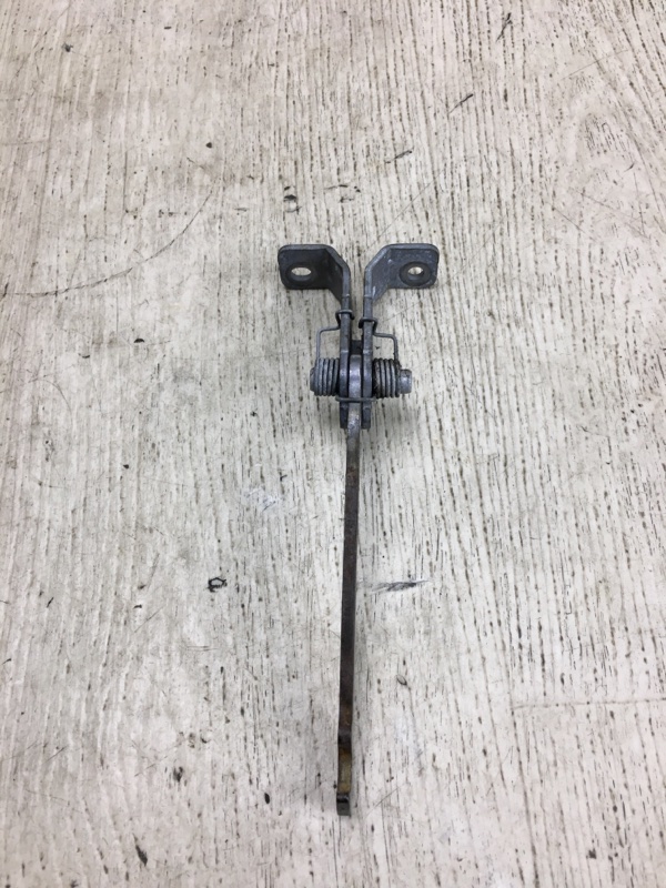 Ограничитель двери задний левый NISSAN NV200 USA 13- M20XUS 2.0 MR20DE Ограничитель двери задний левый NISSAN NV200 USA 13- M20XUS 2.0 MR20DE