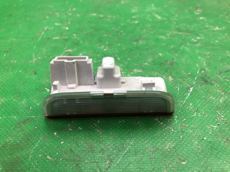 Плафон салона CAYENNE 10-18 2010 958 4.8 M48.02 Плафон салона CAYENNE 10-18 2010 958 4.8 M48.02