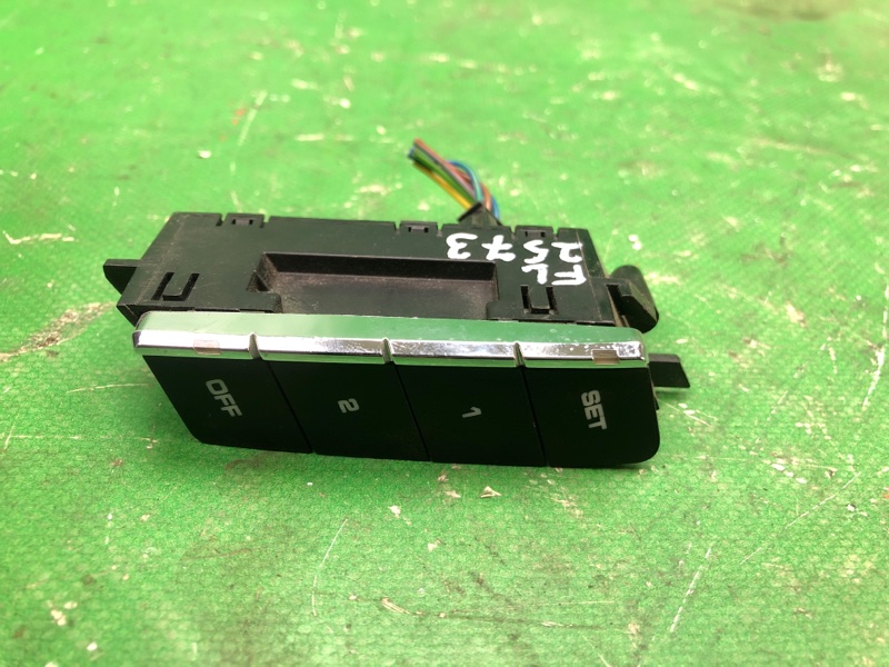 Блок кнопок памяти сидений левый CAYENNE 10-18 2010 958 4.8 M48.02