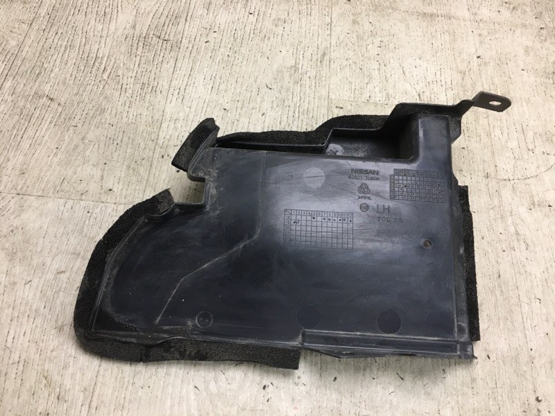 Запчасть защита лонжерона левая NISSAN NV200 USA 13- 2020 M20XUS 2.0 MR20DE 62821-3LM0A Б/У Защита лонжерона левая NISSAN NV200 USA 13- 2020 M20XUS 2.0 MR20DE 62821-3LM0A Б/У