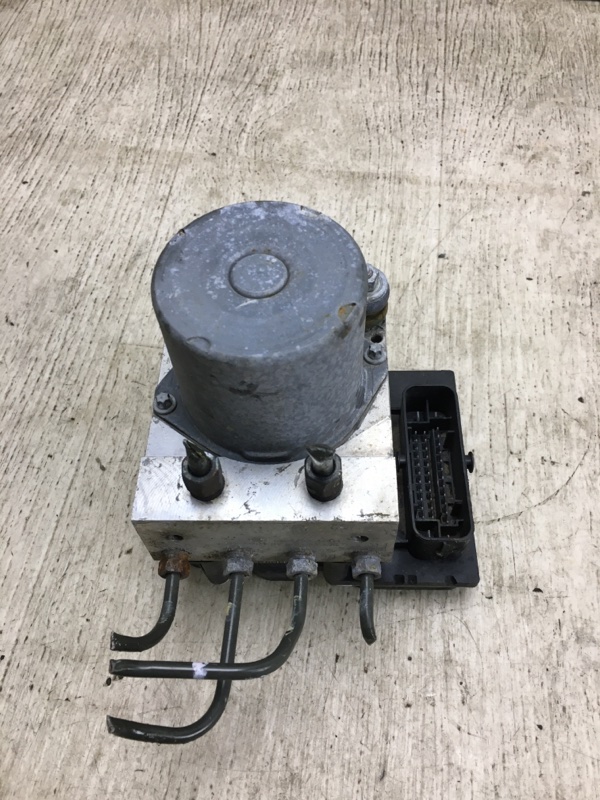 Блок ABS NV200 USA 13- 2020 M20XUS 2.0 MR20DE