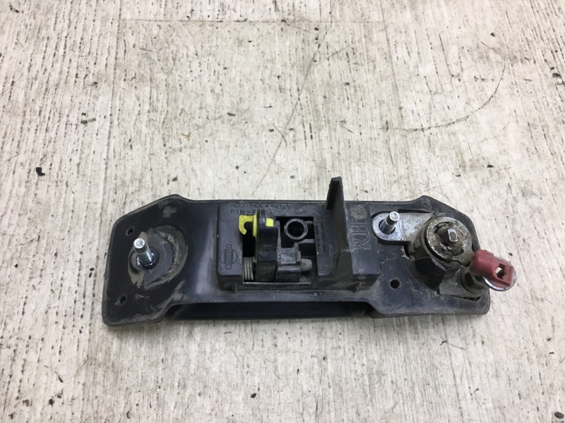 Ручка двери наружная передняя правая NV200 USA 13- 2020 M20XUS 2.0 MR20DE