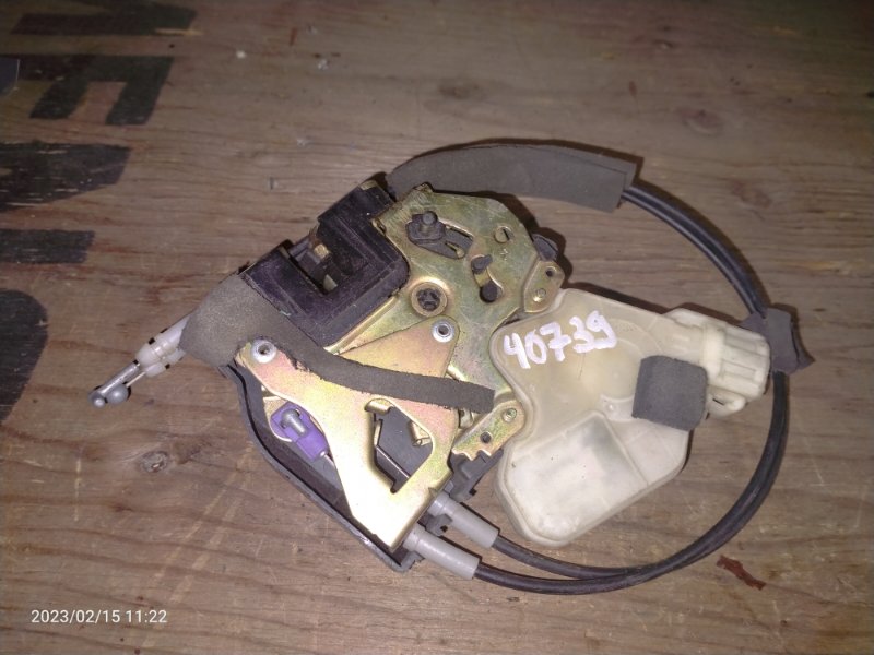 Замок двери задний правый INFINITI G35 03-07 82502-AL510 Б/У