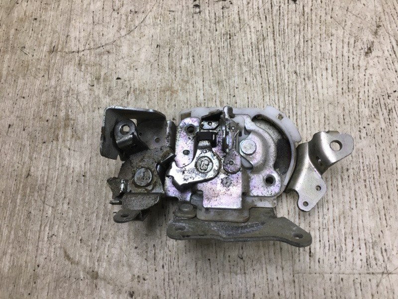 Замок двери боковой передний правый NISSAN NV200 USA 13- M20XUS 2.0 MR20DE