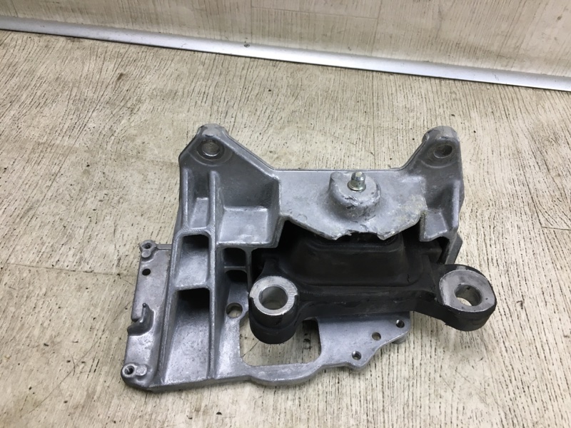 Подушка двигателя NISSAN NV200 USA 13- 2020 M20XUS 2.0 MR20DE 11220-9SC0A Б/У