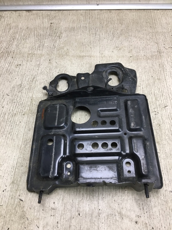 Полка аккумулятора NV200 USA 13- 2015 M20XUS 2.0 MR20DE