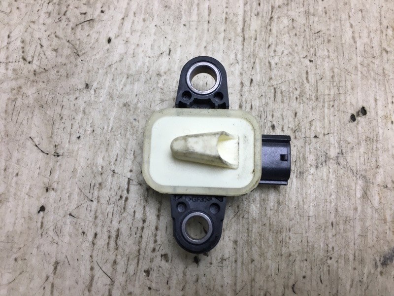 Датчик удара NISSAN NV200 USA 13- 2015 M20XUS 2.0 MR20DE 98836-1MA0A Б/У