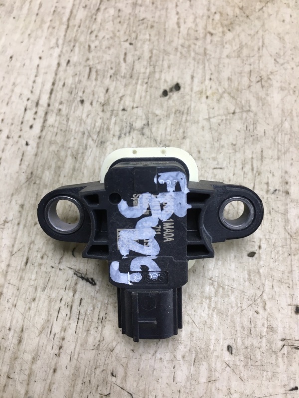 Датчик удара NV200 USA 13- 2015 M20XUS 2.0 MR20DE