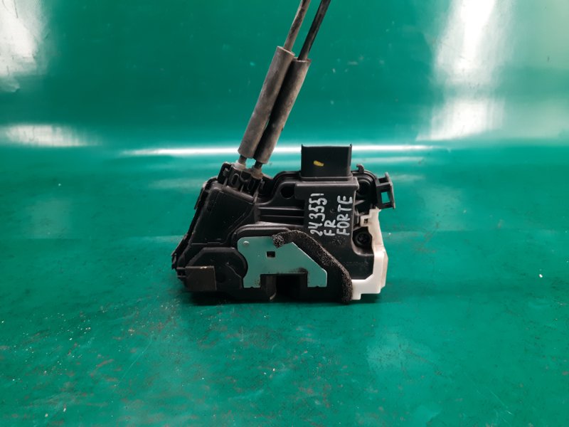 Замок двери передний правый KIA FORTE/CERATO TD 08-13 Седан G4KD 2.0L Замок двери передний правый KIA FORTE/CERATO TD 08-13 Седан G4KD 2.0L