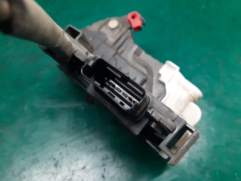 Замок двери передний правый FORTE/CERATO TD 08-13 2012 Седан G4KD 2.0L Замок двери передний правый FORTE/CERATO TD 08-13 2012 Седан G4KD 2.0L