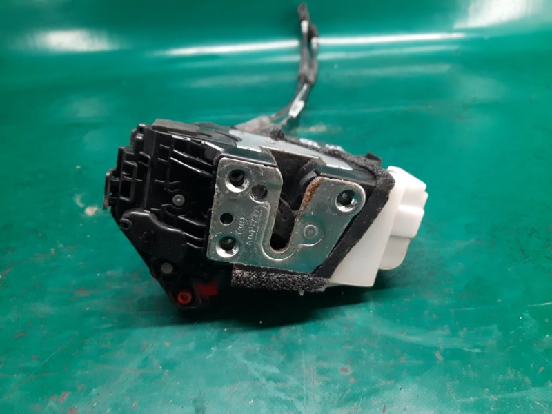 Замок двери передний правый FORTE/CERATO TD 08-13 2012 Седан G4KD 2.0L Замок двери передний правый FORTE/CERATO TD 08-13 2012 Седан G4KD 2.0L