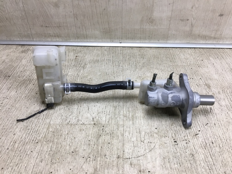 Главный тормозной цилиндр NV200 USA 13- 2015 M20XUS 2.0 MR20DE Главный тормозной цилиндр NV200 USA 13- 2015 M20XUS 2.0 MR20DE