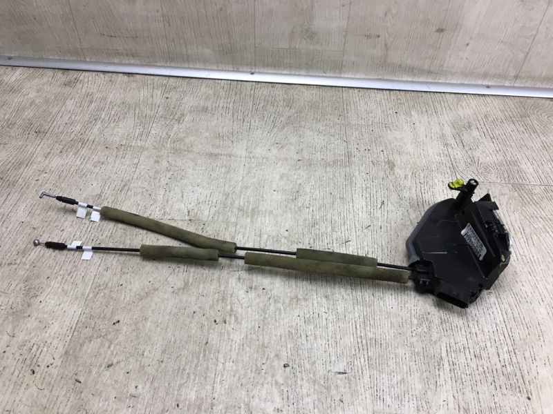 Замок двери передний левый NISSAN NV200 USA 13- 2015 M20XUS 2.0 MR20DE 80501-3LM0A Б/У