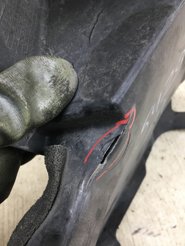 Дефлектор радиатора левый NV200 USA 13- 2015 M20XUS 2.0 MR20DE