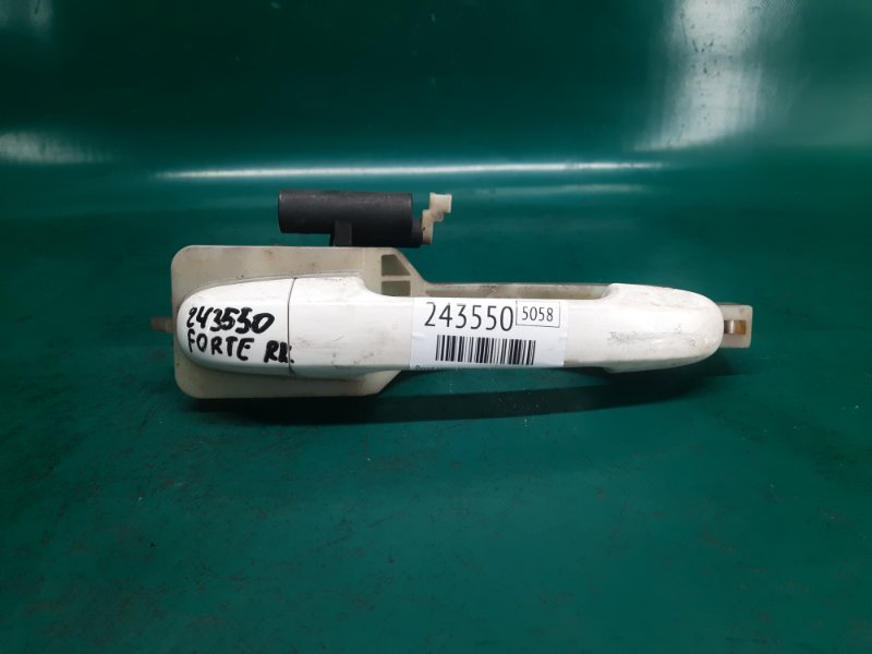 Запчасть ручка двери наружная задняя правая KIA FORTE/CERATO TD 08-13 2012 Седан G4KD 2.0L 82651-1M050 Б/У Ручка двери наружная задняя правая KIA FORTE/CERATO TD 08-13 2012 Седан G4KD 2.0L 82651-1M050 Б/У