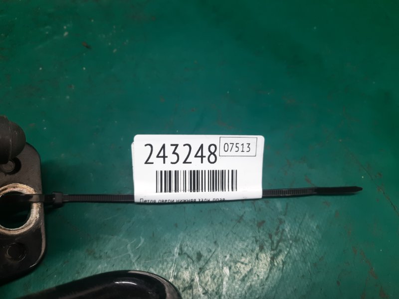 Петля двери нижняя задняя правая PASSAT CC 12-18 2014 Седан 2.0 CCTA